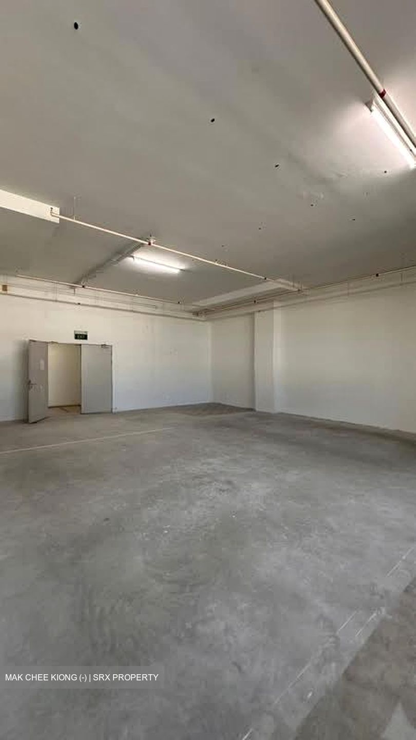 Az @ Paya Lebar (D14), Factory #534753291